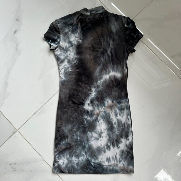 Streetwear Society | Tie-Dye Mini Dress | Size Small | Gray/Black/White - Picture 15 of 16